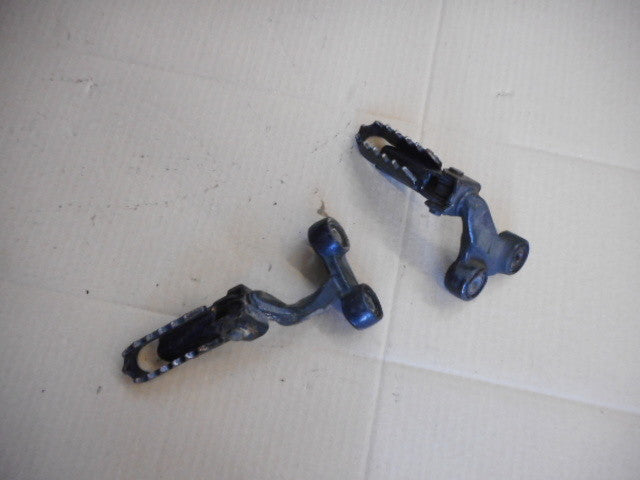 Cales pieds avant pour Suzuki 600 DR - 650 DR - SN41A - SP41A