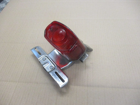 Feu arrière + support de plaque pour Suzuki 1400 VS Intruder - VX51L