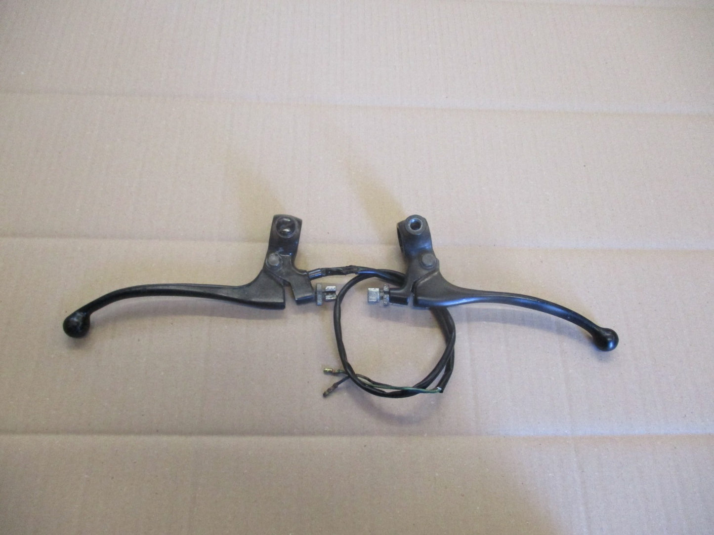 Poignée d'embrayage et de frein avant pour Honda 125 XLS - XR