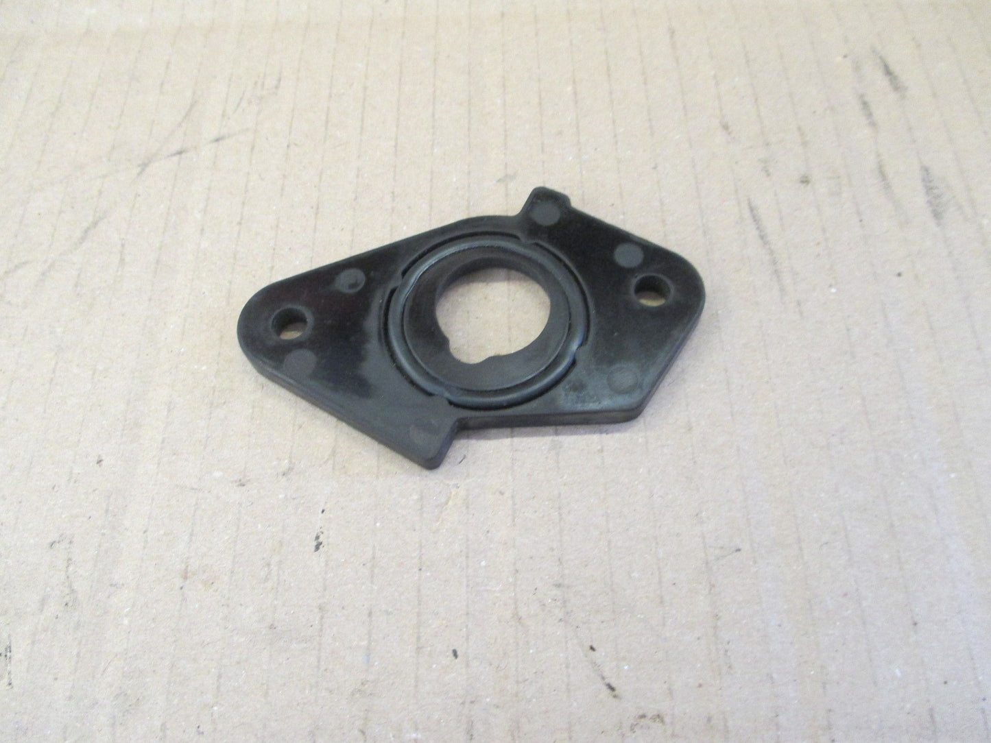 Cale bakélite de liaison pipe / carburateur pour Honda 125 CBF - JC74