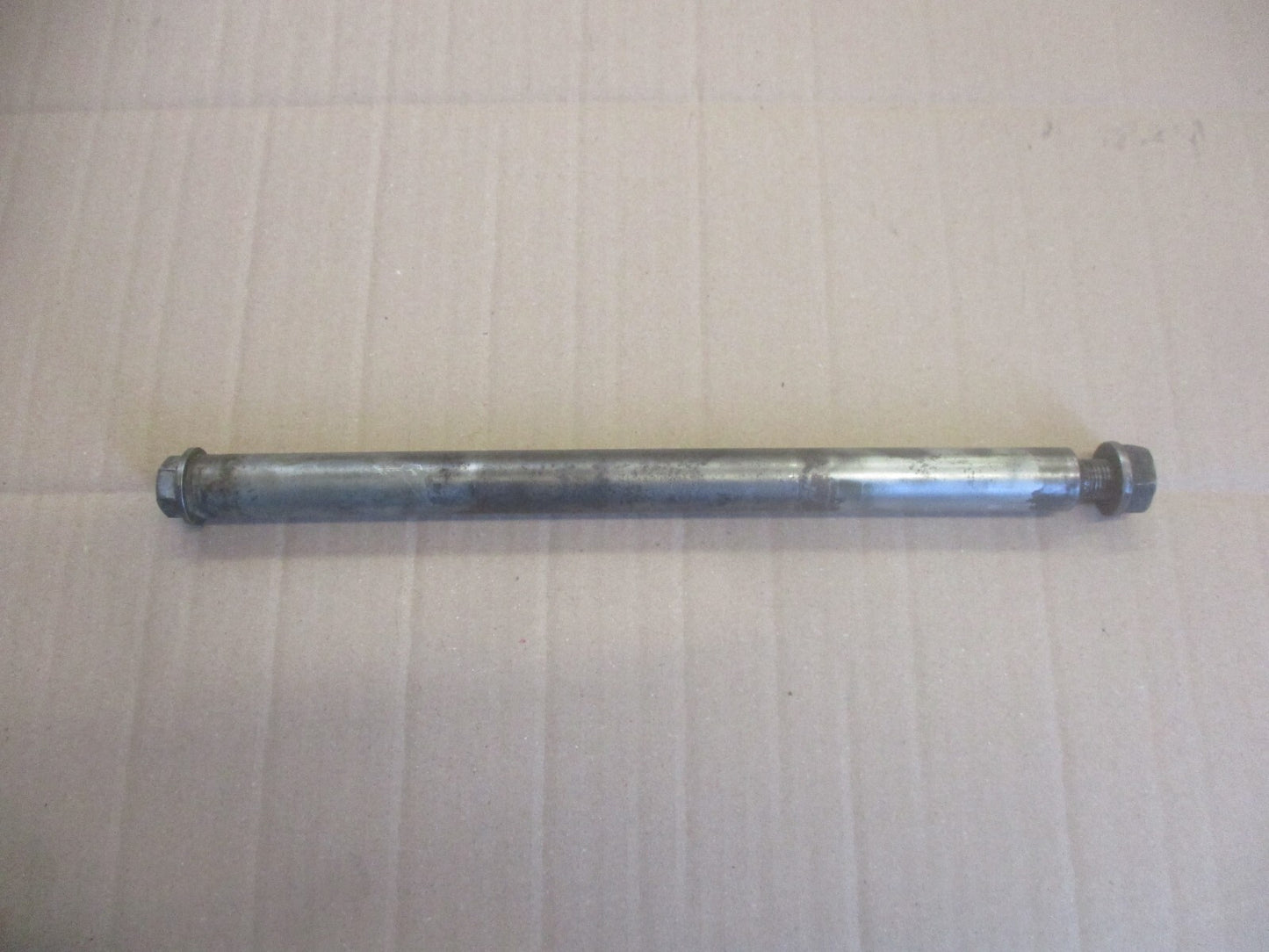 Axe de balancier pour Kawasaki 600 KLR - 650 KLR