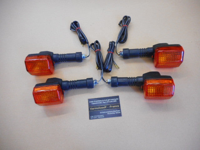 Clignotants NEUFS pour Honda 750 XRV - RD04 - RD07