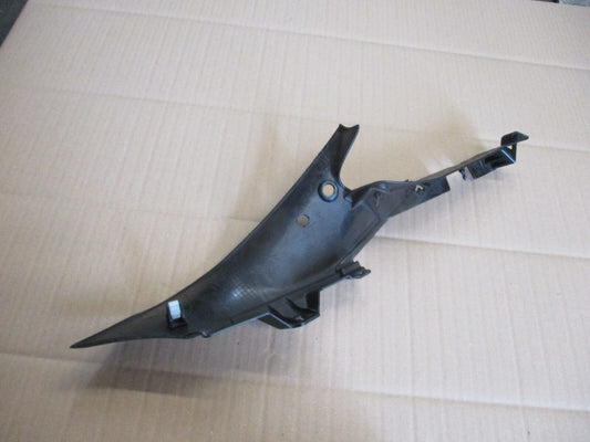 Cache intérieur gauche pour Honda 125 CBR - JC50 - 2011 / 2018