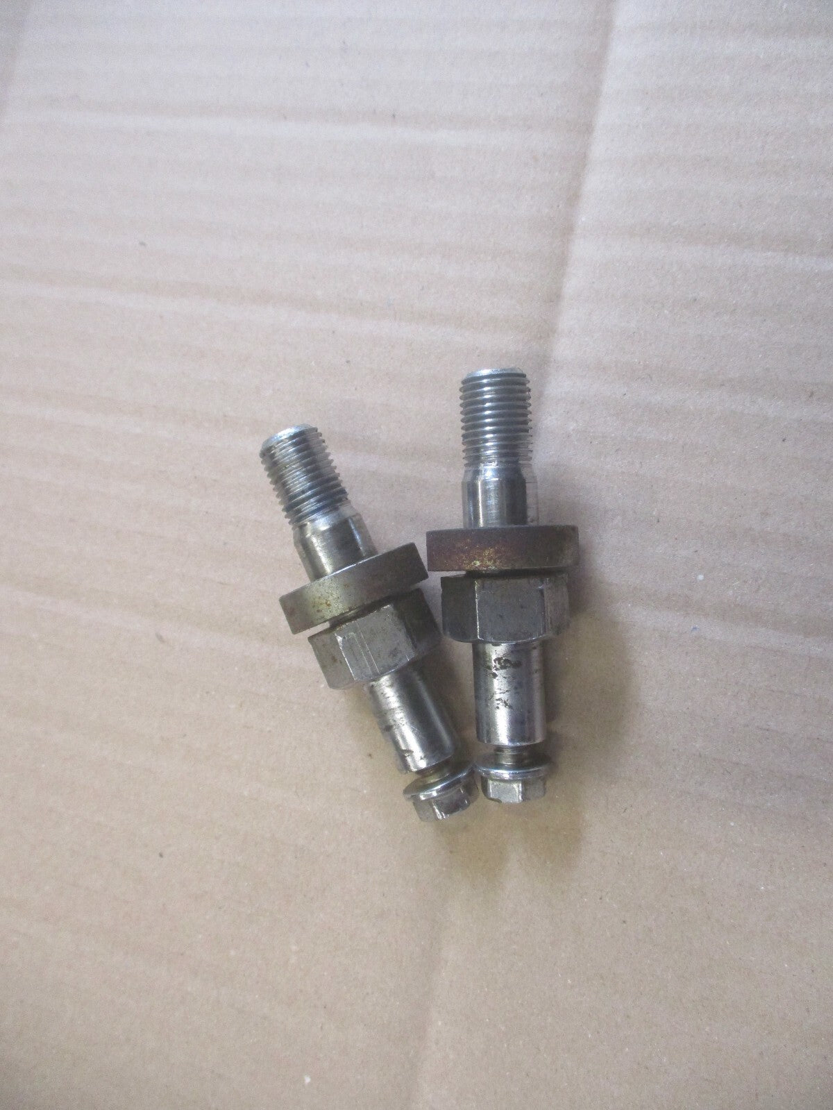 Boulons de fixation amortisseurs pour Honda 125 Rebel - JC24A - JC26A