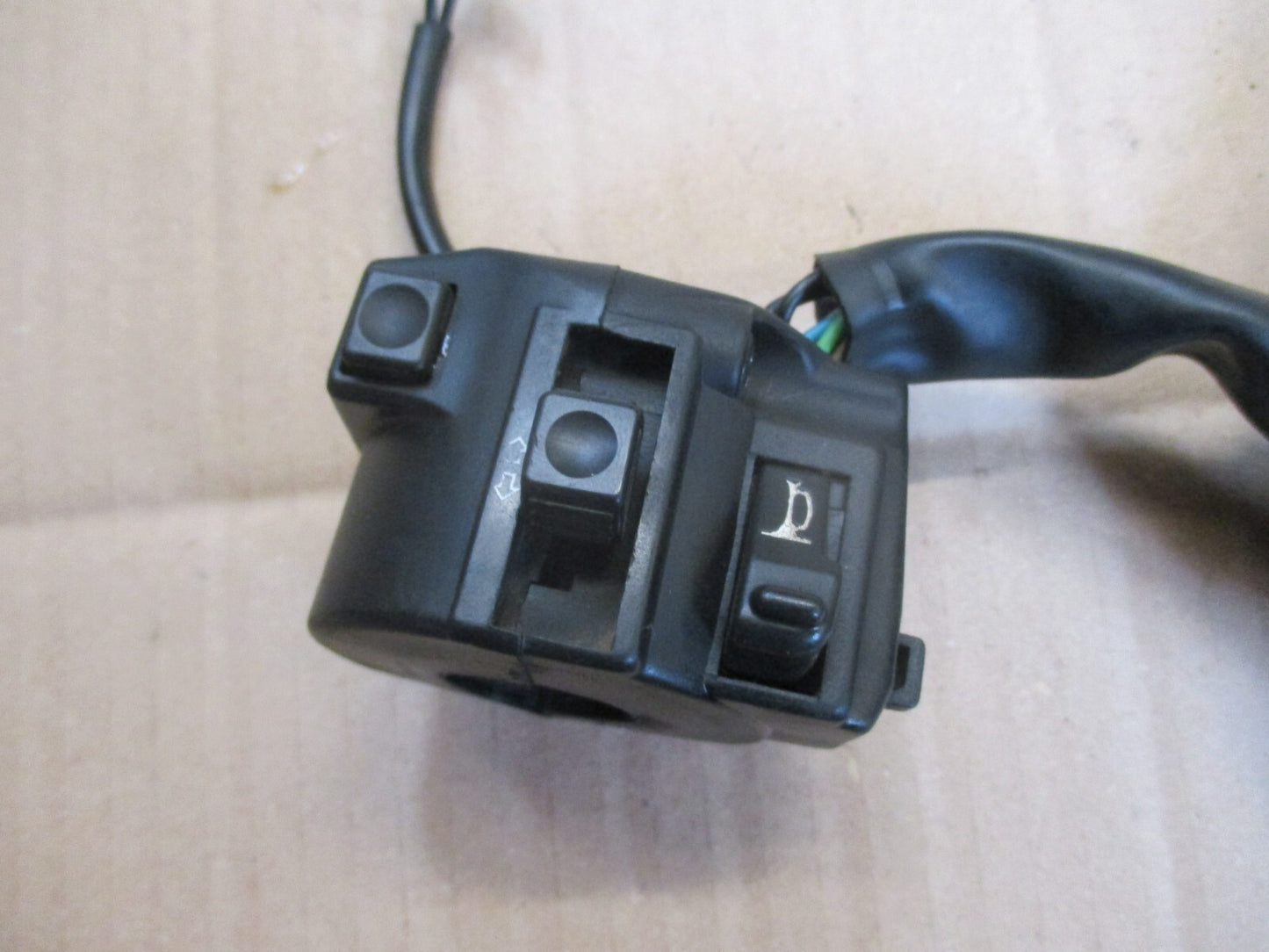 Commodo gauche pour Honda 125 CBR - JC50 - 2011 / 2018