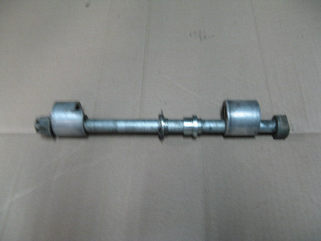 Axe de roue arrière pour Kawasaki 600 650 KLR