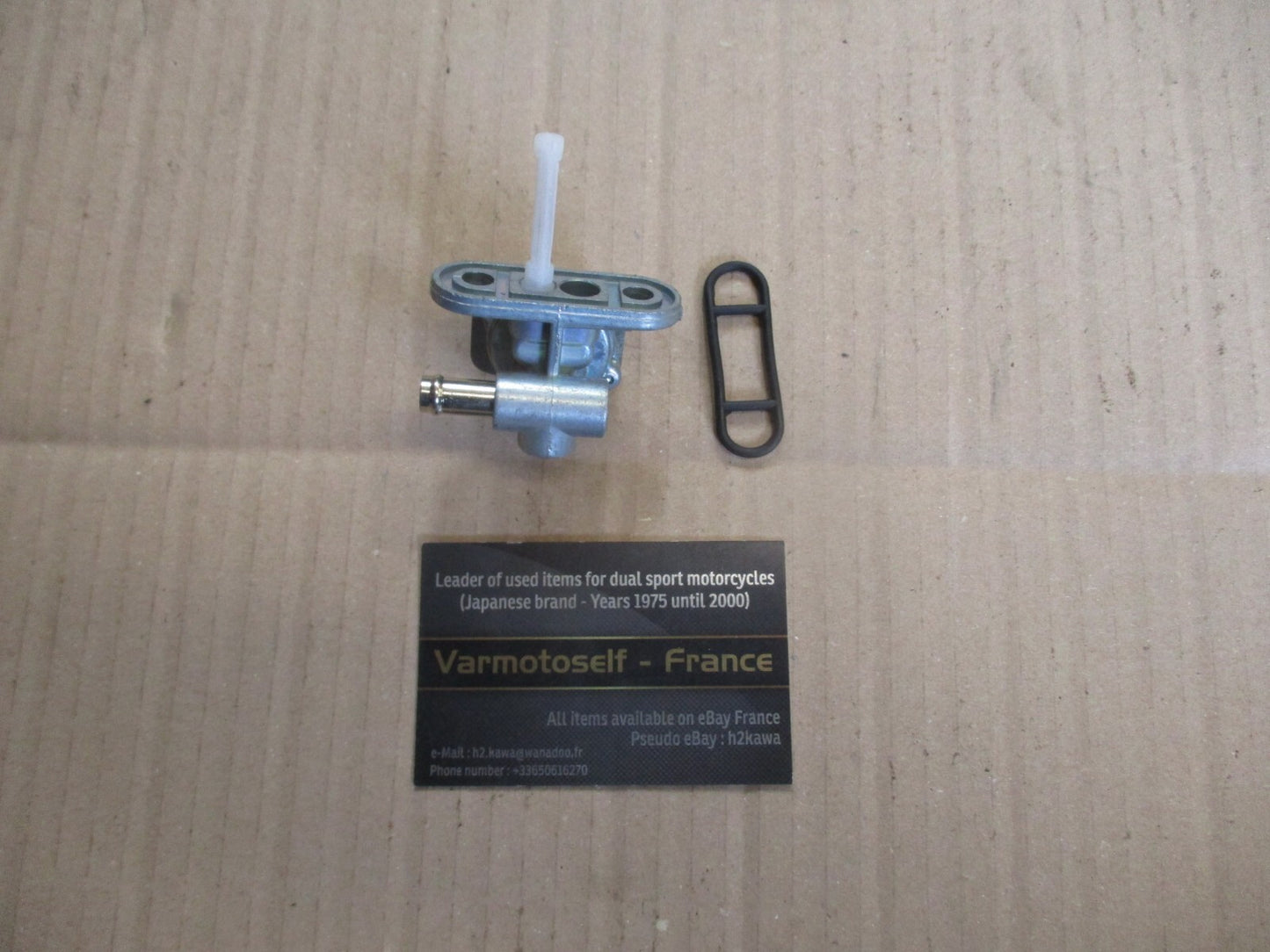 Robinet essence NEUF pour Yamaha 850 TDM - 4TX