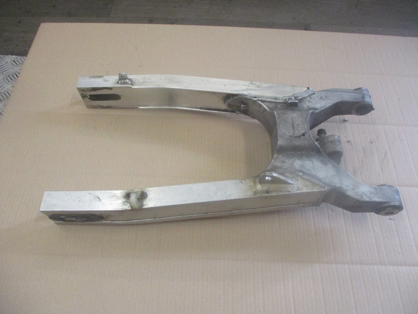 Bras oscillant pour Honda 750 VFR - RC24