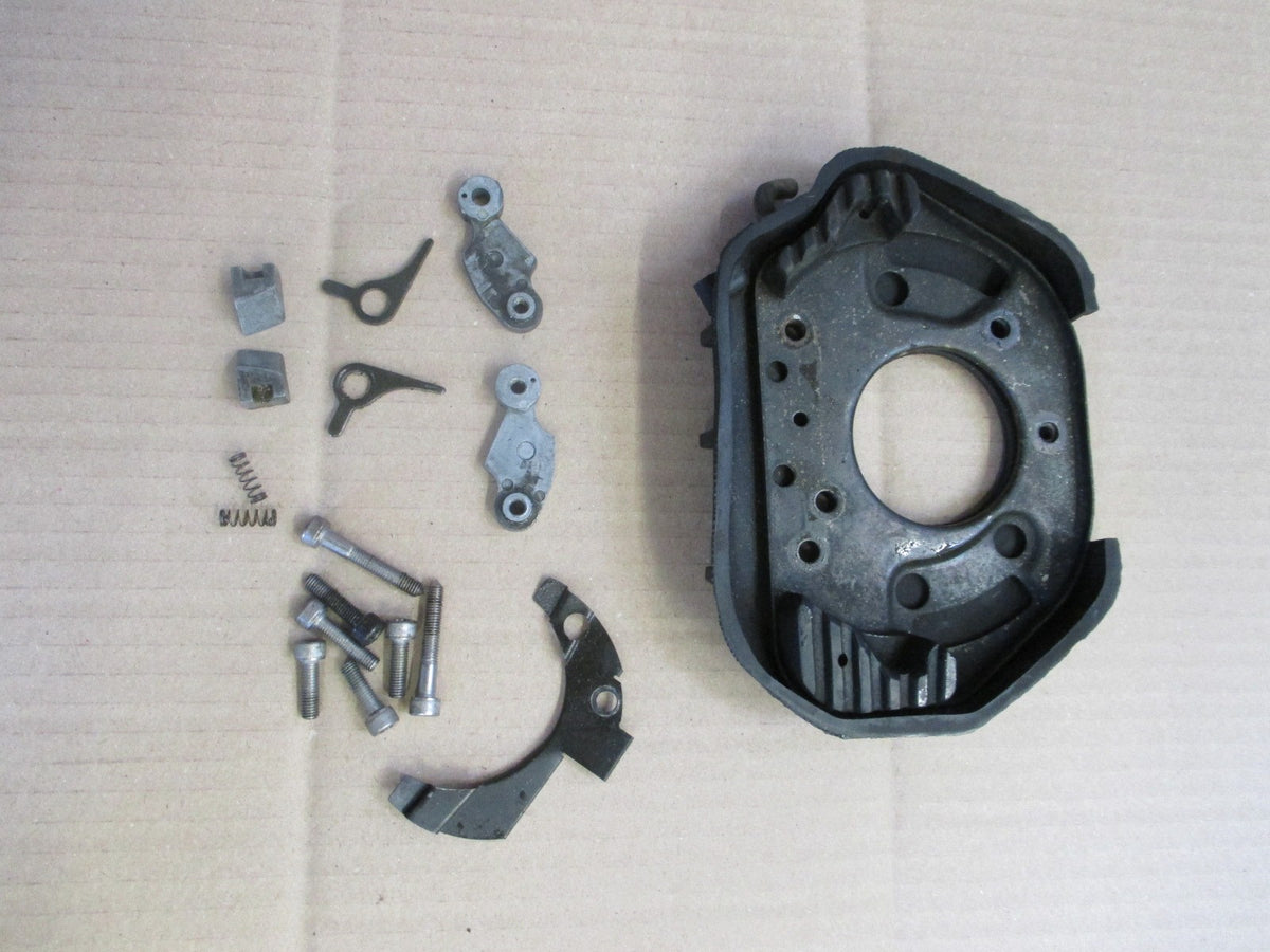 Support de fixation bouchon réservoir d'essence pour Yamaha 750 FZX - 2JE - 4AM