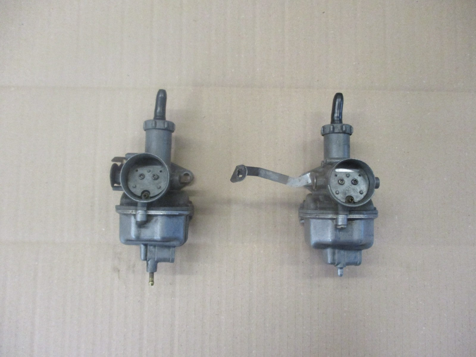 Carburateurs pour Honda 125 CBT - CB125T - 125 Twin