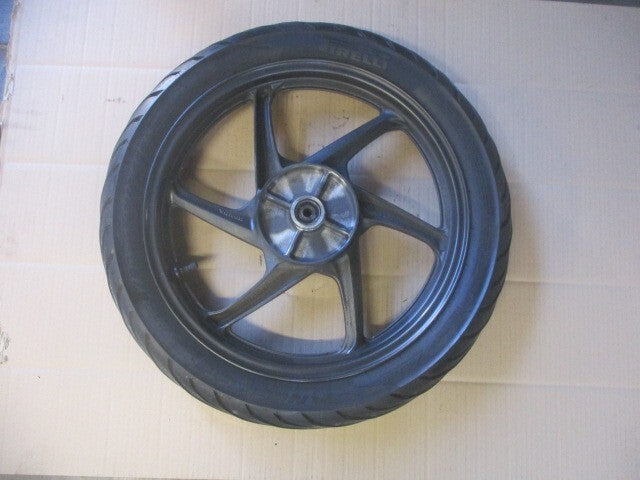 Roue arrière avec pneu peu roulé pour Honda 125 CBF - JC40A