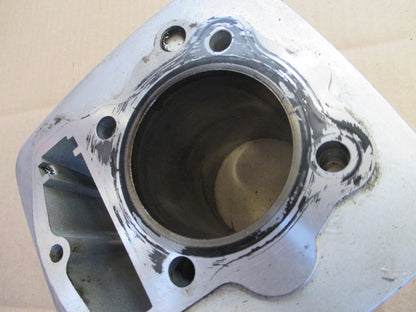 Cylindre / piston 150 cm3 pour Honda 125 XLR - JD04