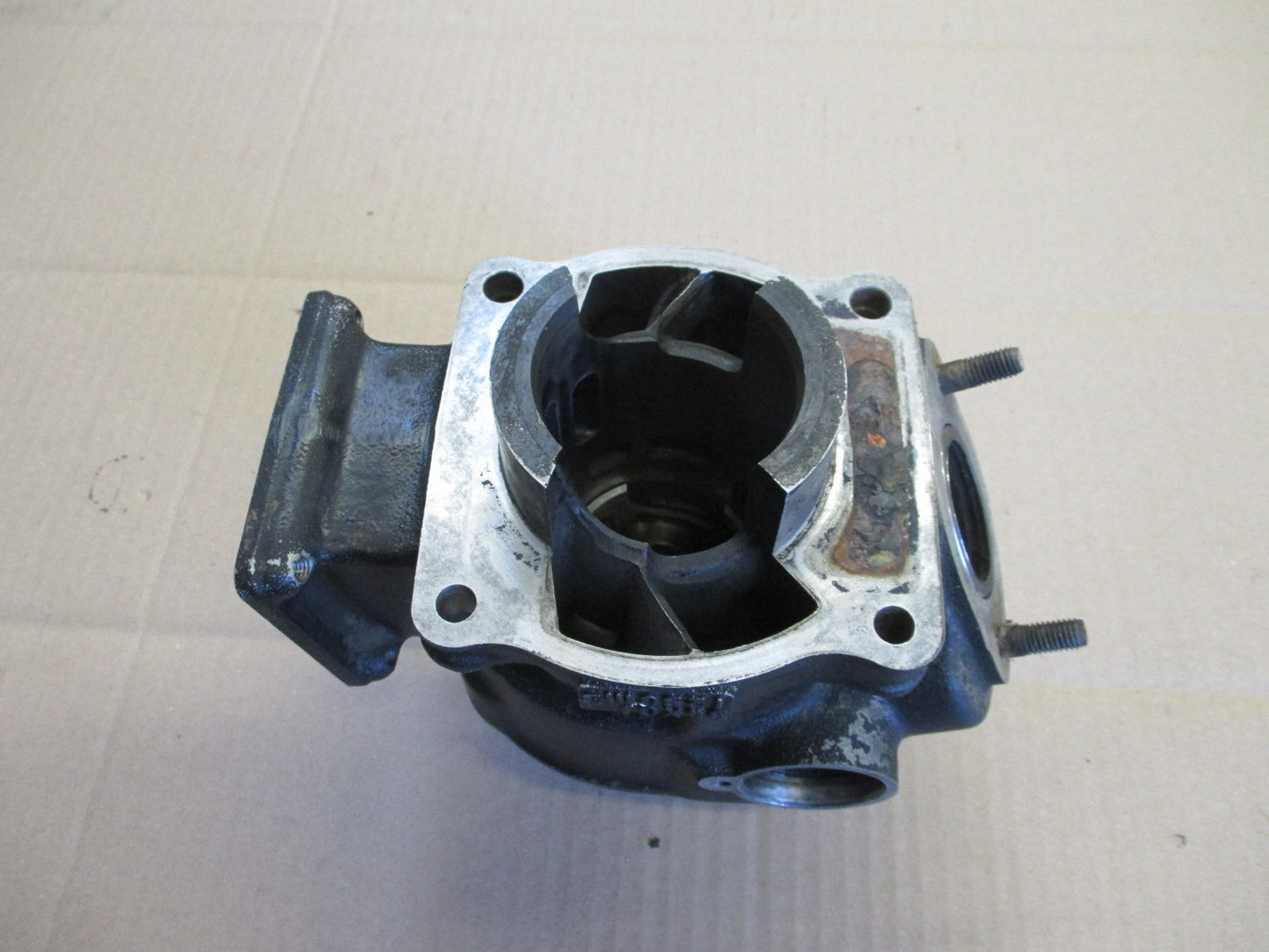 Cylindre / piston pour Yamaha 125 DTLC - 34X - 1HR - 57U