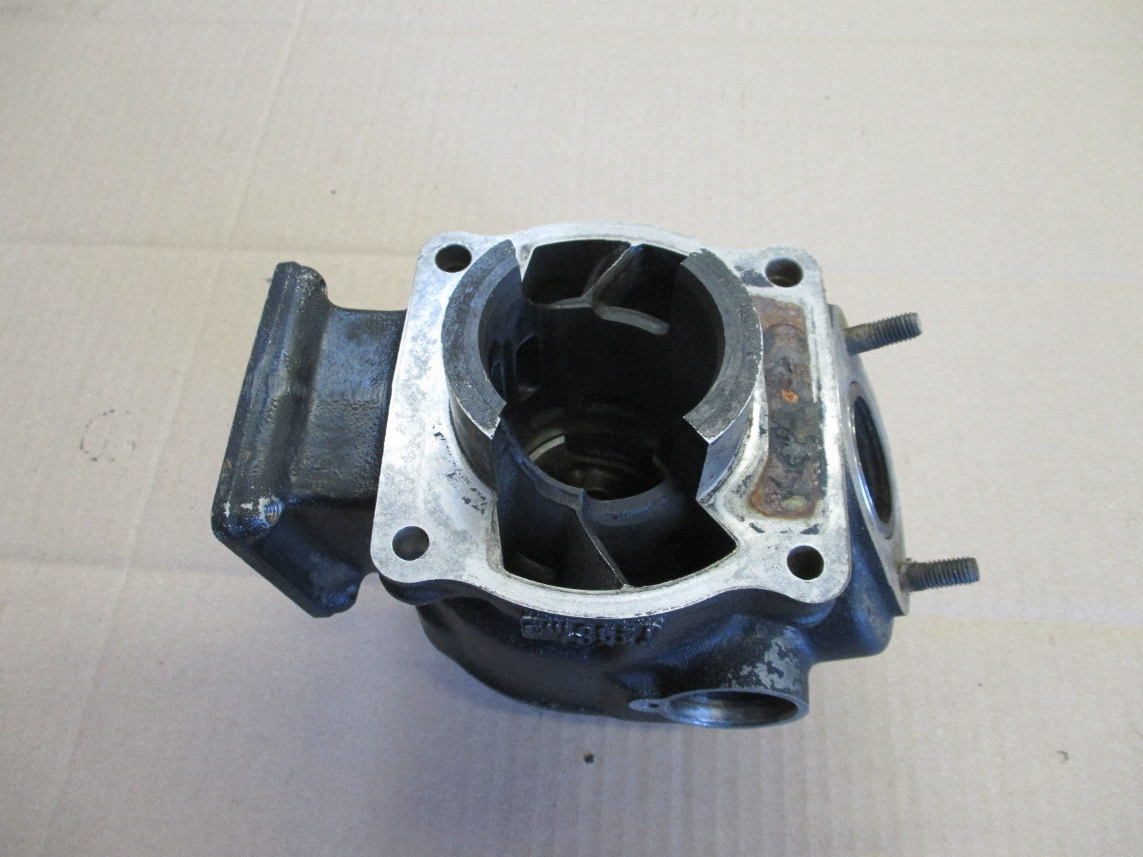 Cylindre / piston pour Yamaha 125 DTLC - 34X - 1HR - 57U