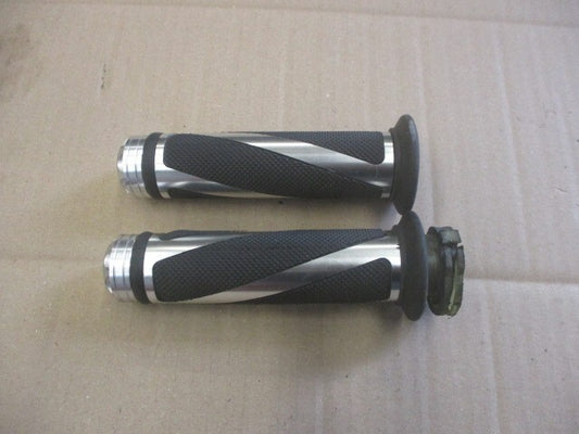 Poignées pour Yamaha 125 XT - 12V - 3YU