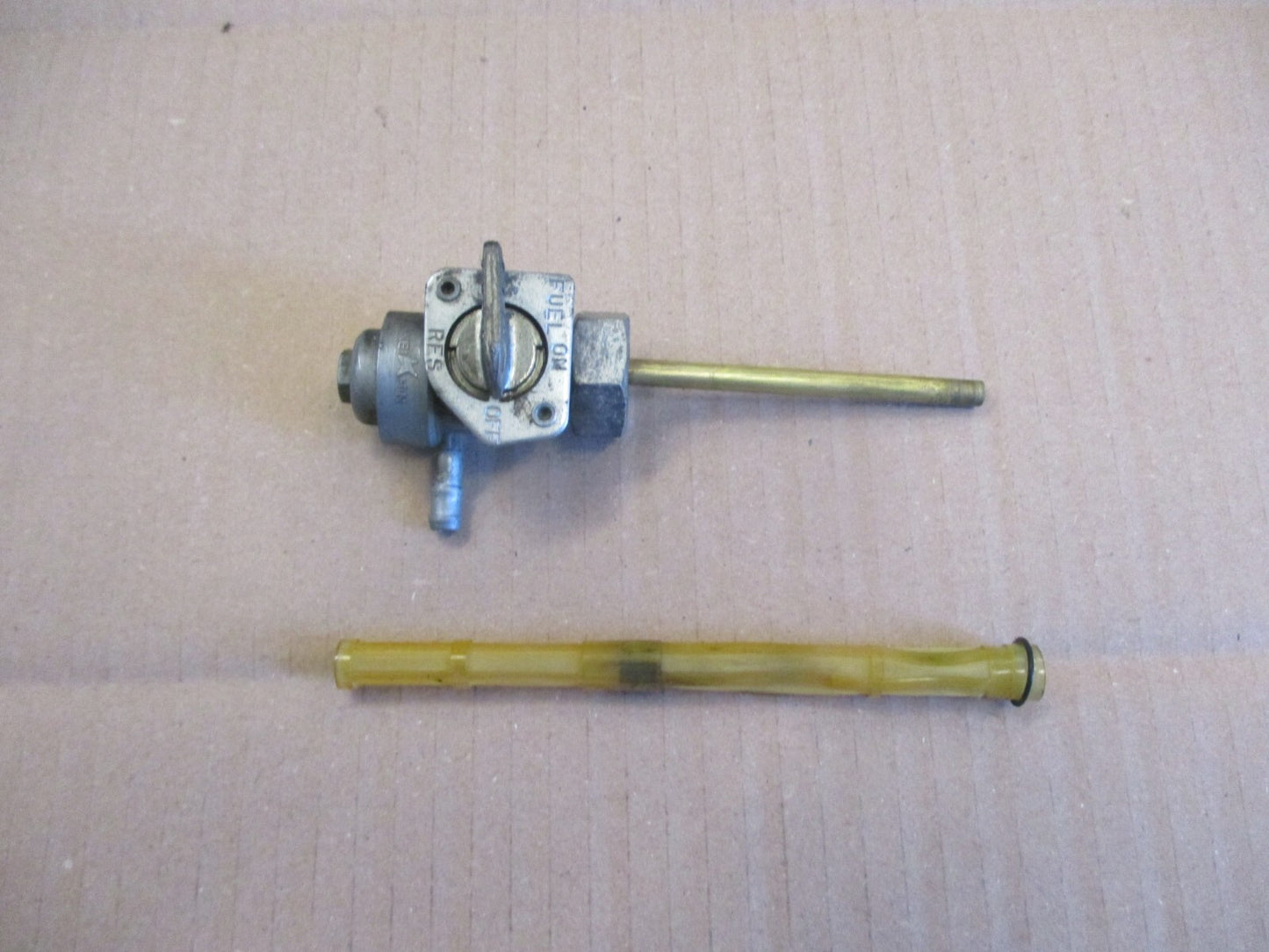 Robinet d'essence pour Honda 125 CLR - City Fly - JD18A