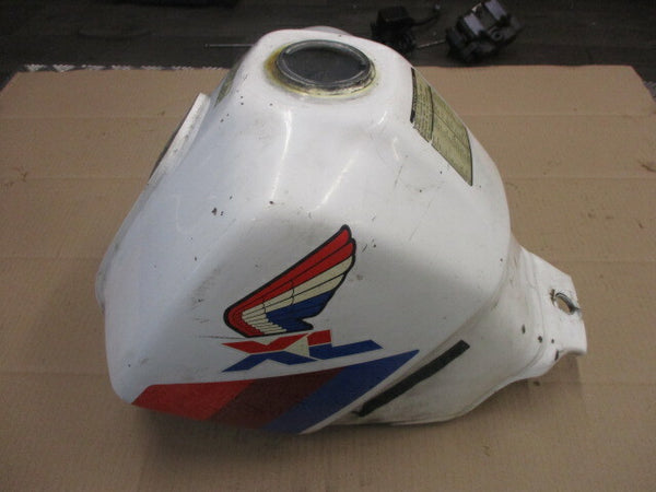 Réservoir essence pour Honda 600 XLL - XLM - XLLM - PD04