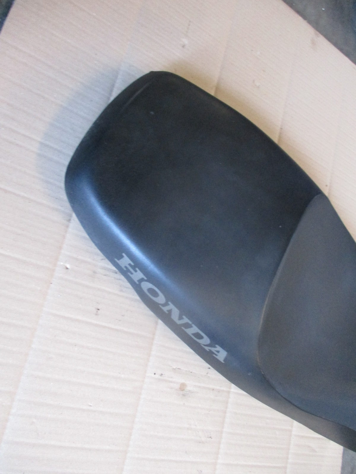 Selle pour Honda 125 XLV Varadéro - JC32