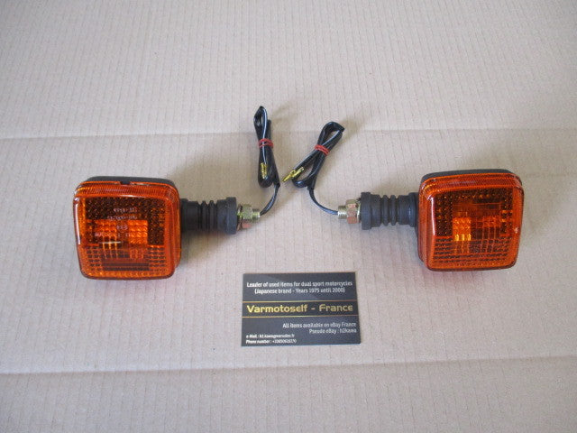 Clignotants avants NEUFS pour Yamaha 125 TW - DE01 - DE054
