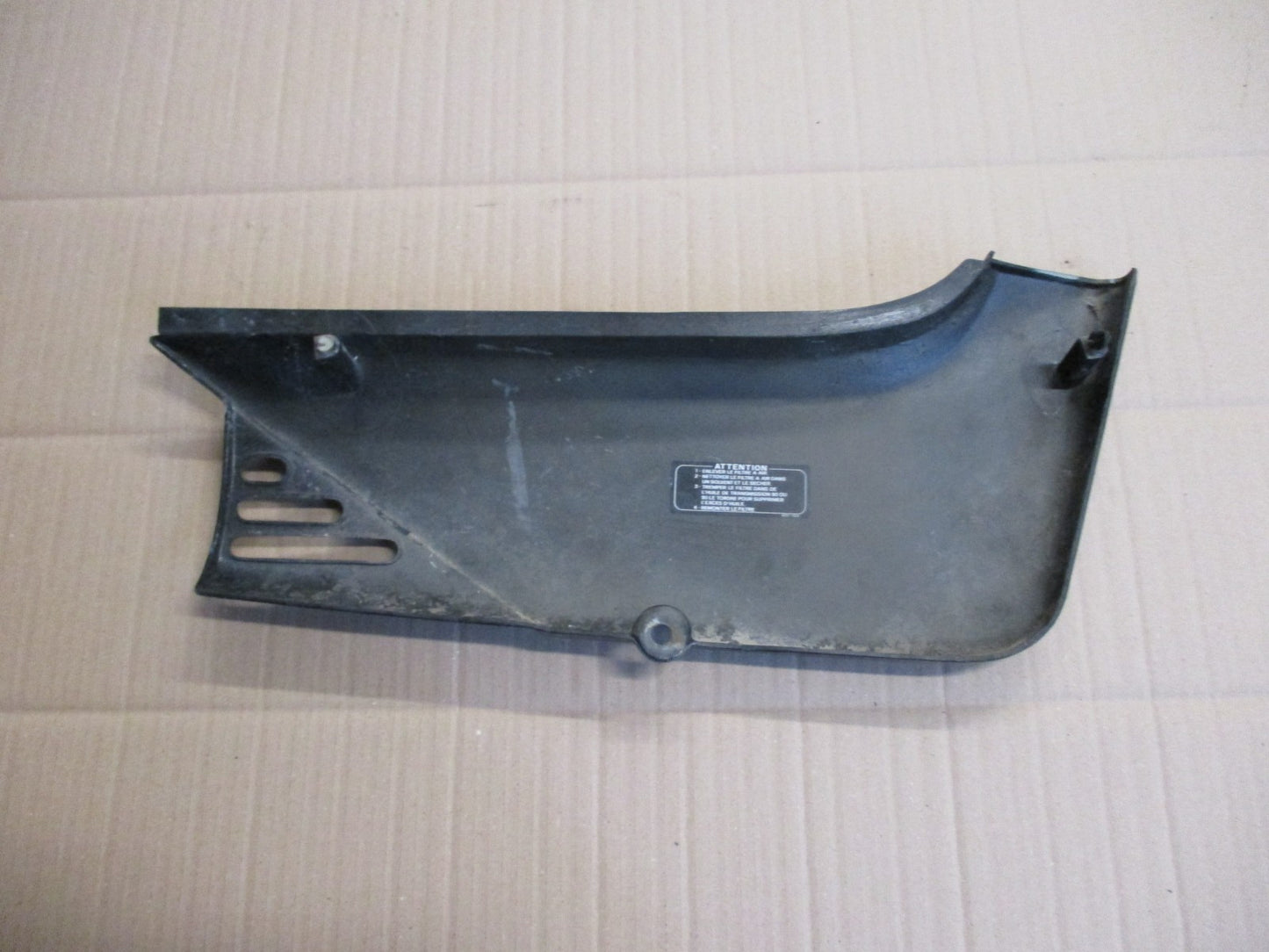 Cache latéral gauche pour Honda 125 NX Transcity - JD12