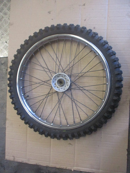 Roue avant avec pneu MICHELIN très peu roulé pour Yamaha 125 DTR - DTRE