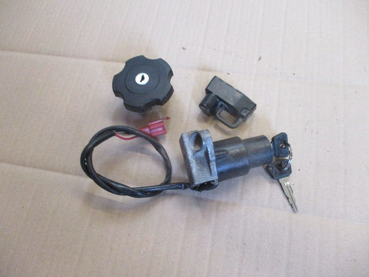 Nieman + bouchon essence + serrure de casque pour Yamaha 125 TW - DE01 - DE054