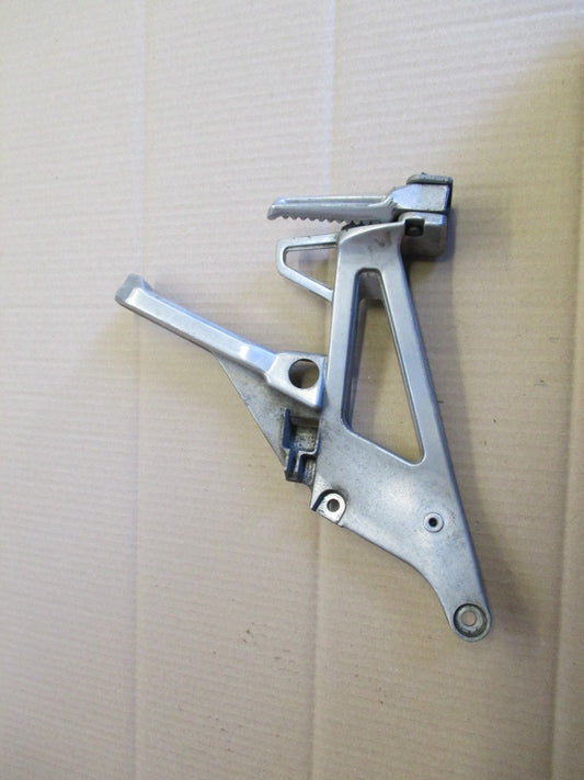 Platine cale pied arrière gauche pour Honda 750 VFR - RC36 - Phase 1 - 1990/1993