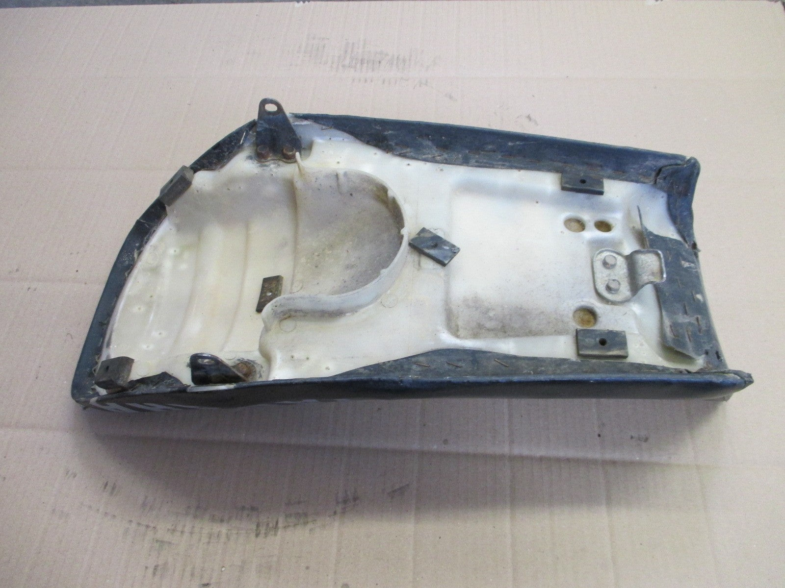 Selle surbaissée pour Yamaha 125 DTMX - 2A8