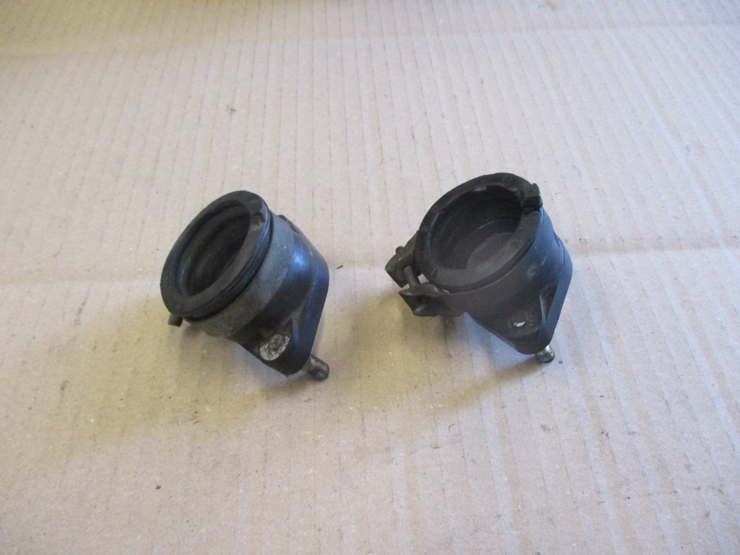 Pipes d'admission pour Honda 125 CBT - CB125T - 125 Twin