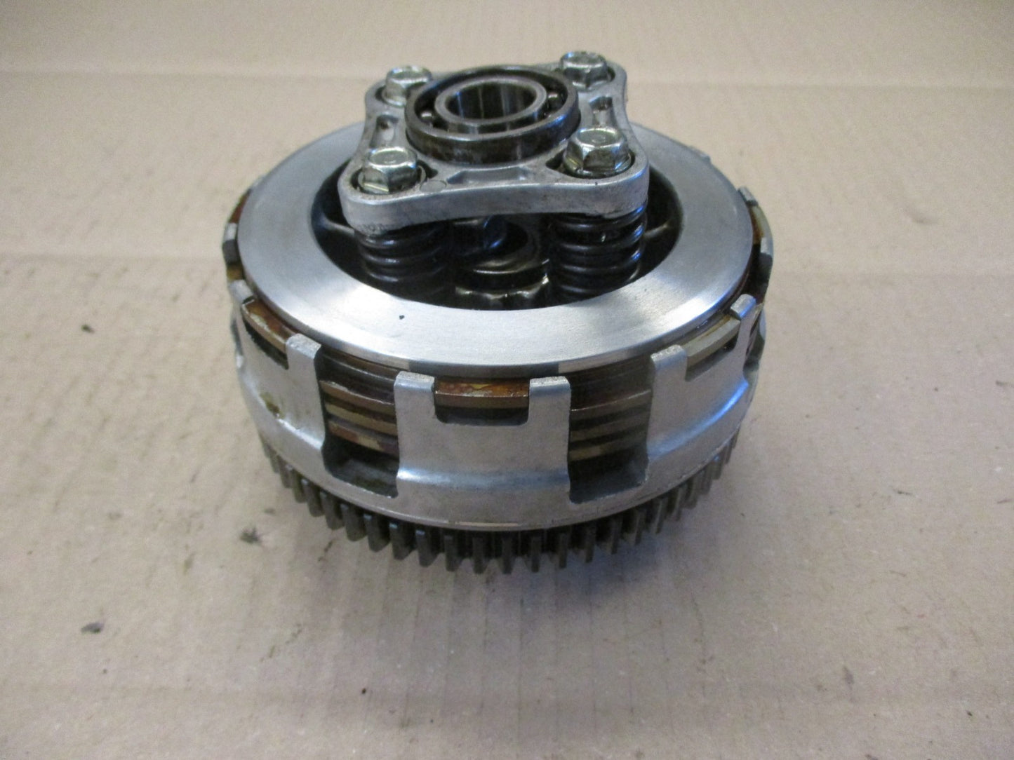 Embrayage pour Honda 125 CBF - JC74