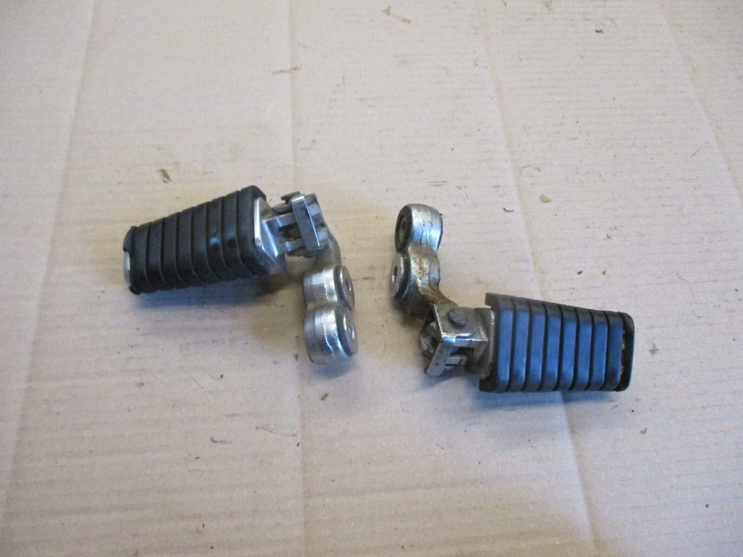 Cales pieds avant pour Yamaha 535 XV Virago - 2YL