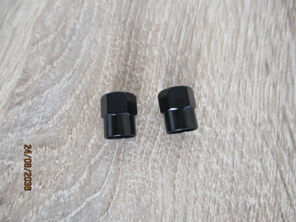 Bouchons de valve YAMAHA - Couleur noir - Sigle sur fond noir - Quantité 2