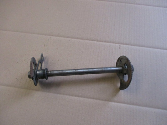Axe de roue arrière pour Honda 125 MTX - JD05 - JD07