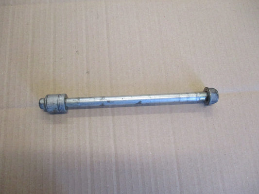 Axe de roue avant pour Honda 125 CBR - JC34