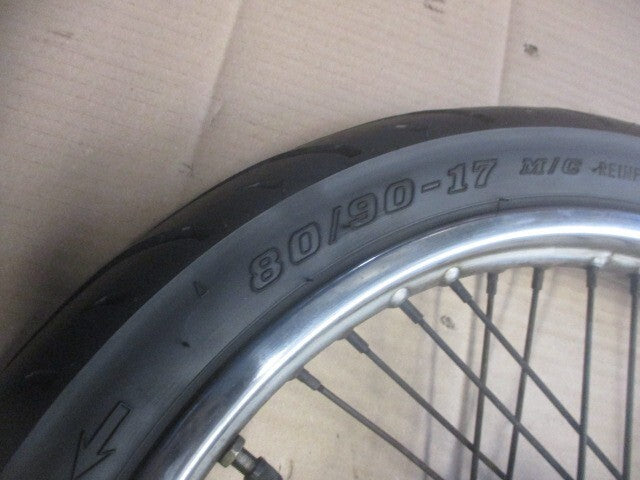 Roue avant à tambour avec pneu ayant peu roulé pour Yamaha 125 SR - 10F