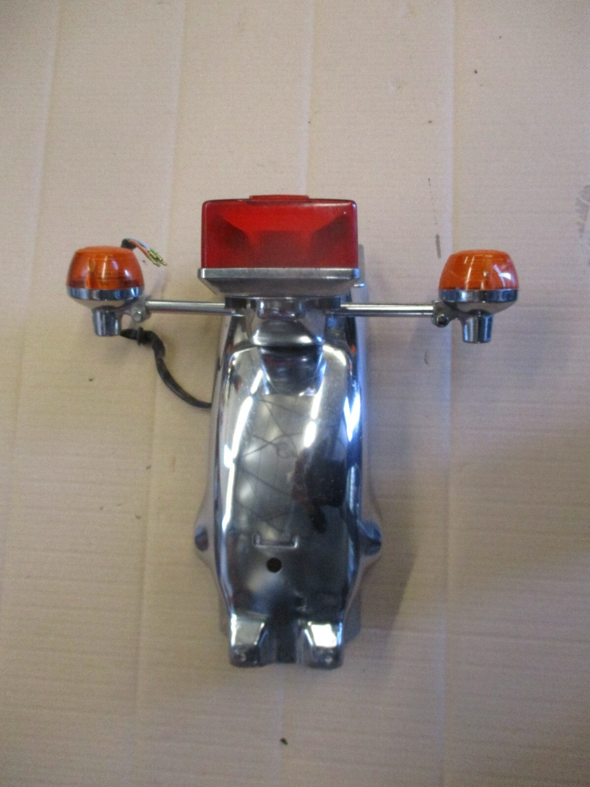 Garde boue arrière + feu + clignotants pour Honda 125 CM - JC05