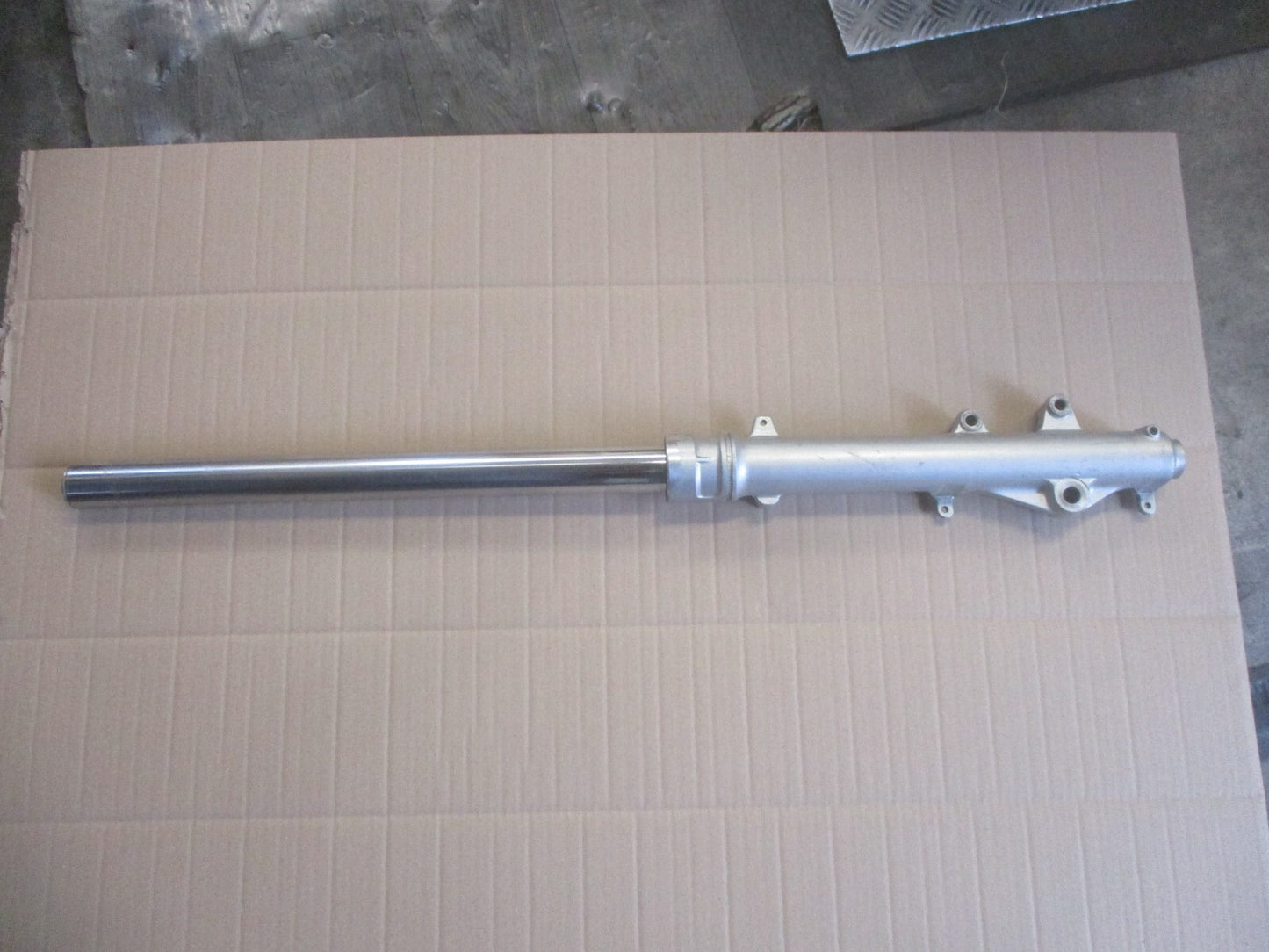 Tube de fourche gauche pour Yamaha 750 XTZ - 3LD