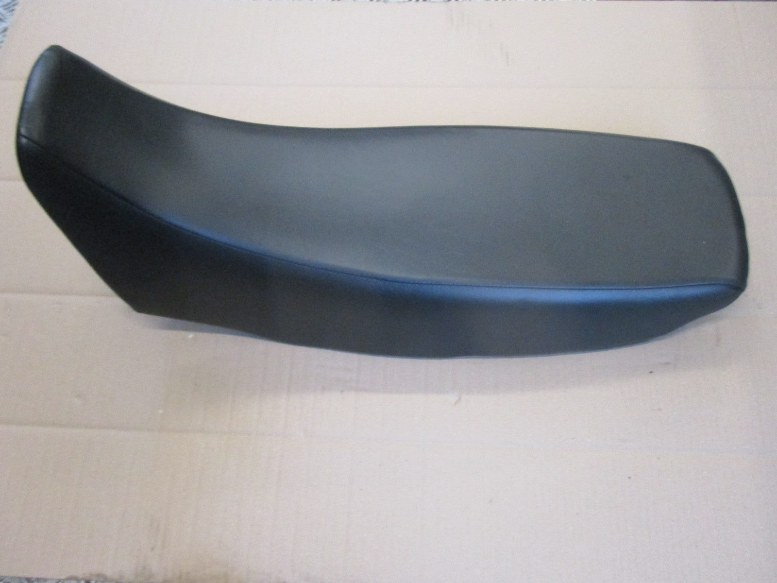 Selle refaite à neuf pour Suzuki 650 DR RS SE - SP42A - SP43A