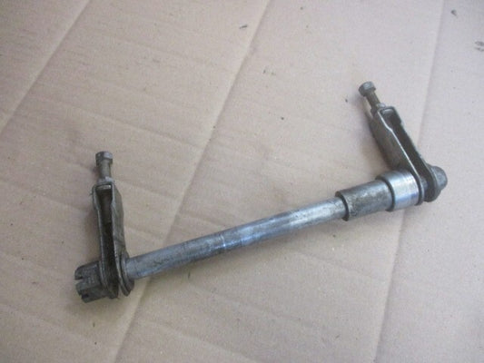 Axe de roue arrière pour Suzuki 125 GN - NF41A