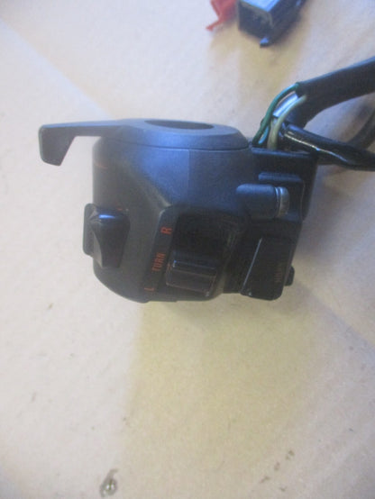 Commodo gauche + commande de starter Honda 750 VFR - RC36 - Phase 1 - 1990/1993