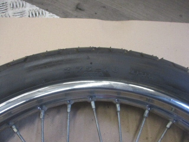 Roue avant avec pneu très peu roulé pour Suzuki 125 GN - NF41A