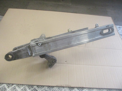 Bras oscillant pour Honda 750 VFR - RC24