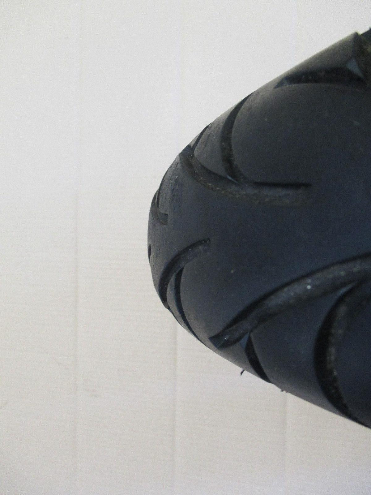 Roue arrière avec pneu peu roulé pour Honda 125 CBF - JC40A