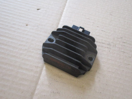 Régulateur pour Yamaha 125 YBR -  RE051 - Modèle injection