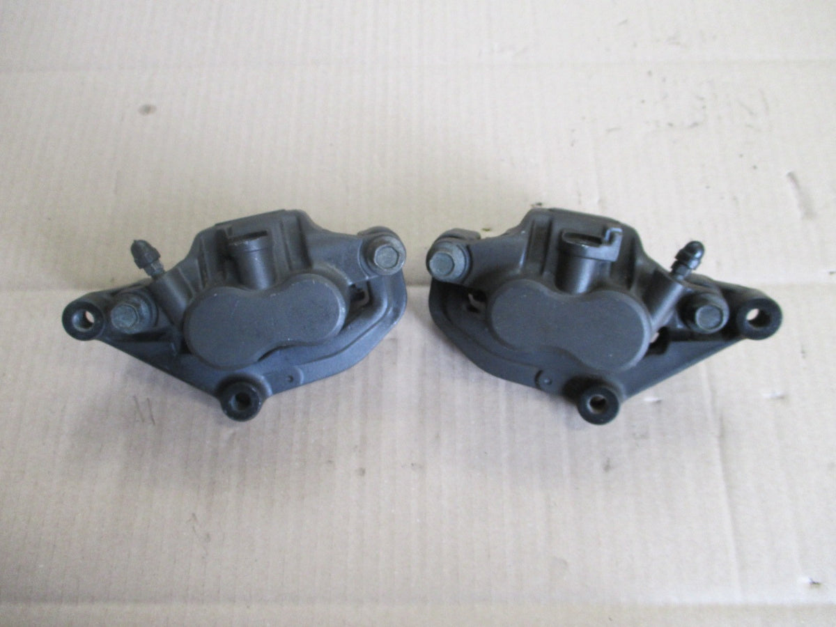 Etrier de frein avant droit et gauche double pistons Yamaha 750 FZX - 2JE - 4AM