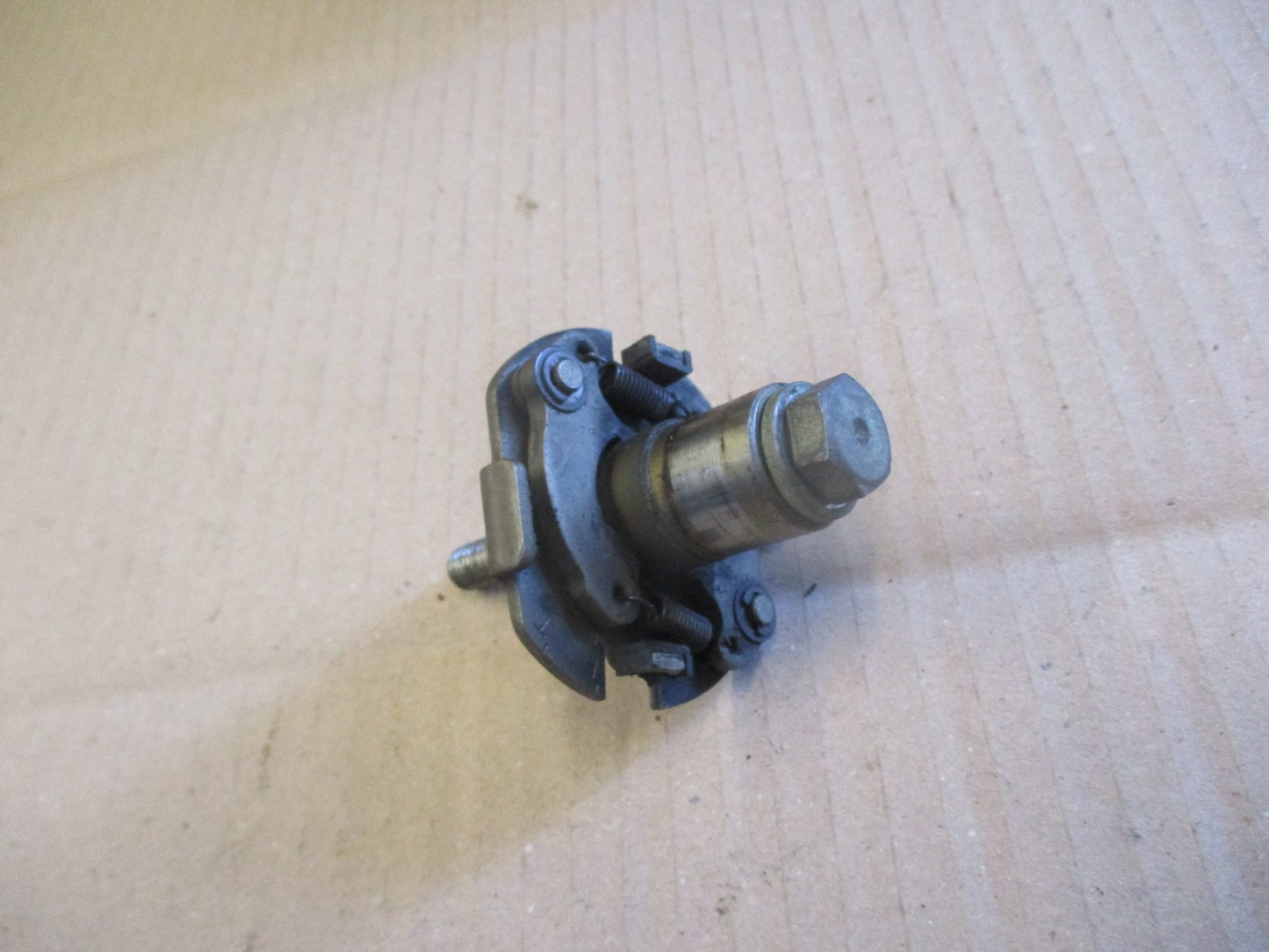 Avance centrifuge  + vis pour Honda 125 CBT - CB125T - 125 Twin