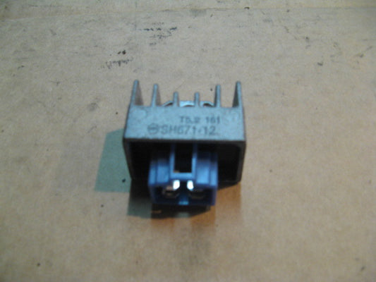 Régulateur pour Yamaha 125 XTX - XTR