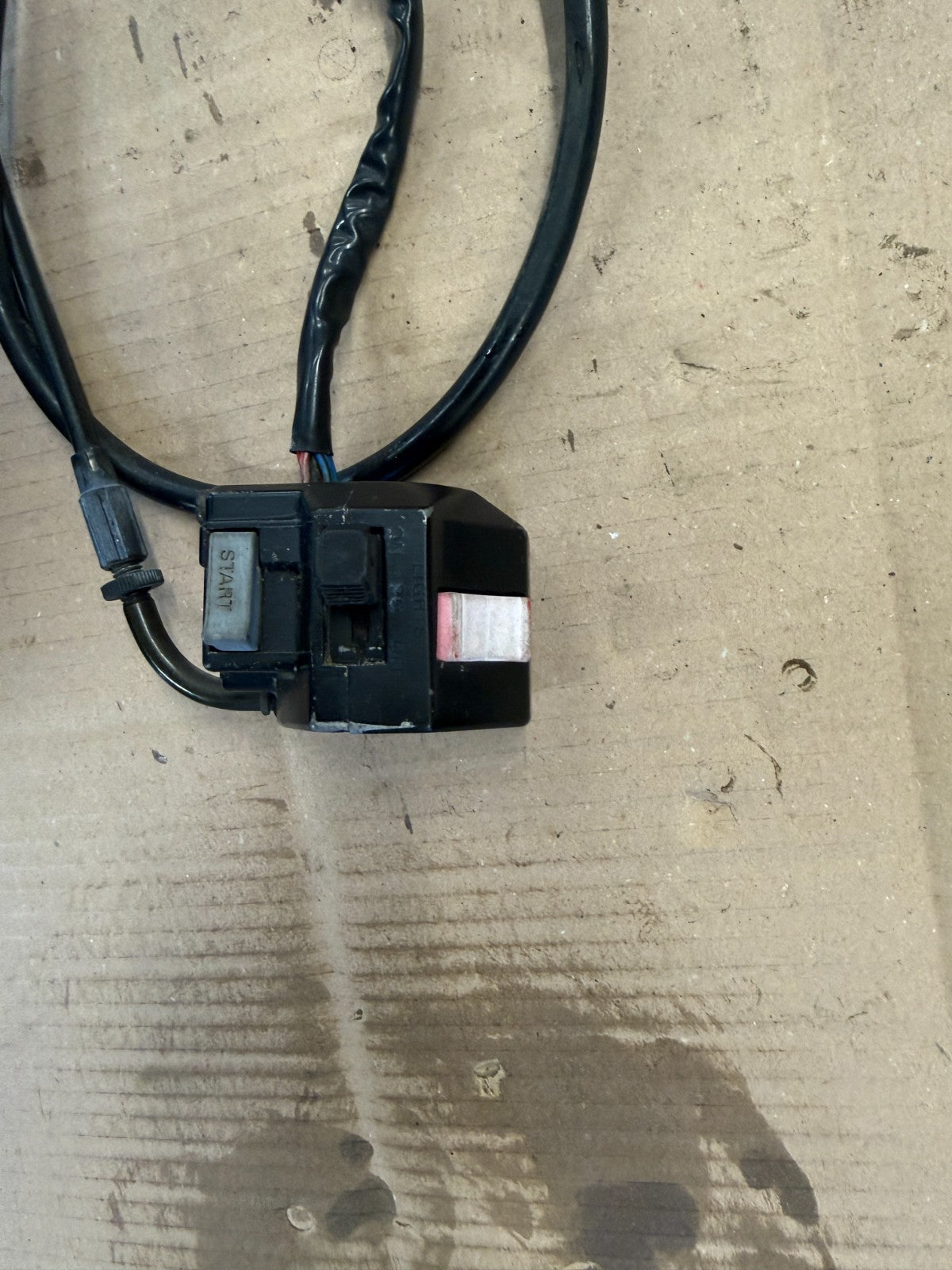 Cocotte droite + cables d'accélérateur pour Yamaha 535 XV Virago - 2YL