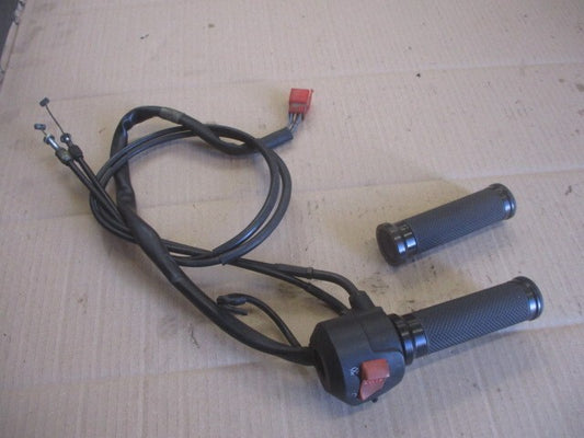 Poignée d'accélérateur + cables + commodo droit Honda 800 VFR - RC46A - 1998