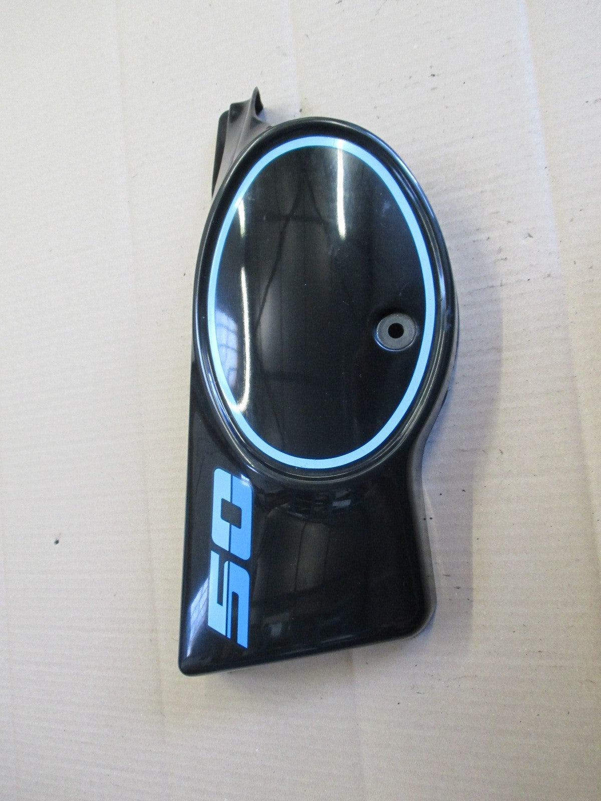 Cache latéral gauche pour Suzuki 50 TS - ER21 - 5XAP